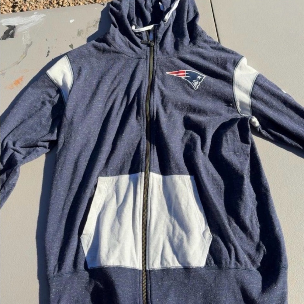 NE Patriots Navy Blue Zip Up Hoodie with Logo